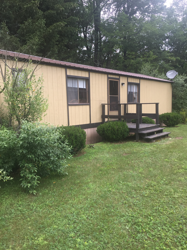 J&S Creekside Cabins Trout Cottage view